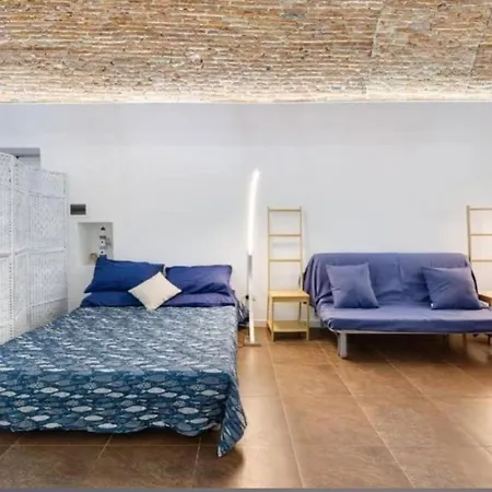 Seafront, Large On The With Ac And Wifi