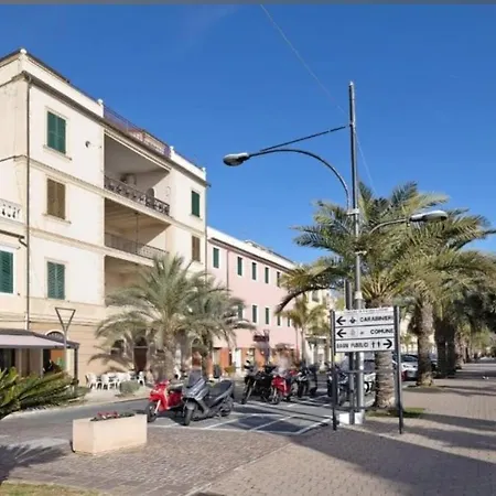 Seafront, Large On The With Ac And Wifi شقة بيترا ليغوري